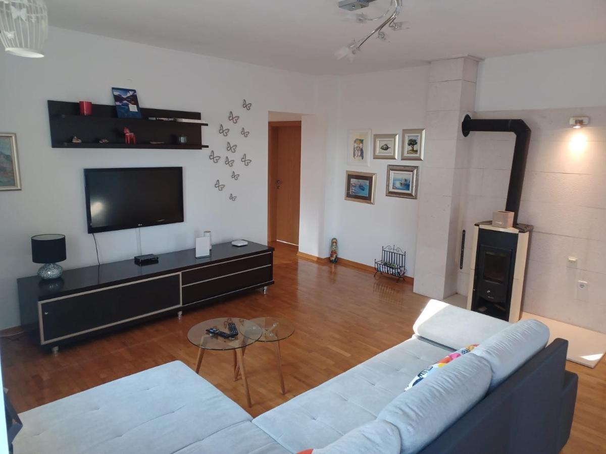 Lara Apartment Solin Ngoại thất bức ảnh